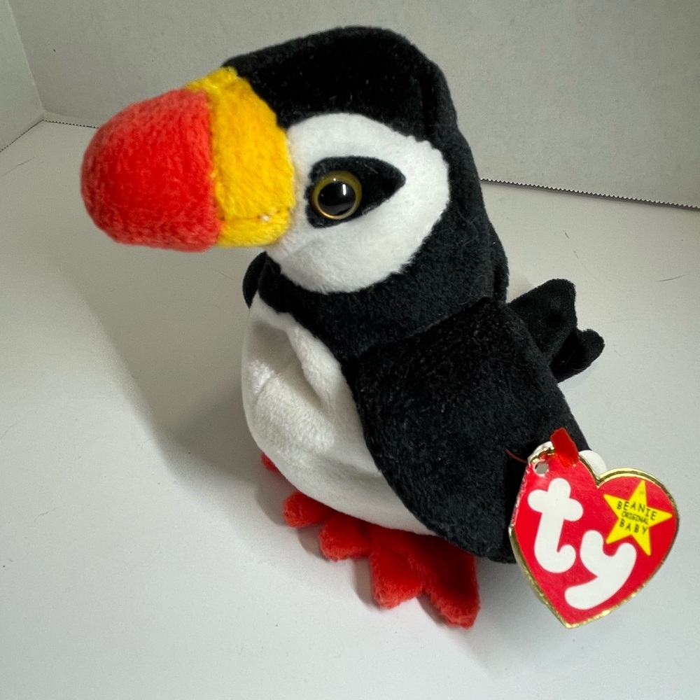 TY 1997 Retired “Puffer” the Puffin Beanie Baby